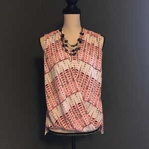 Sleeveless professional top